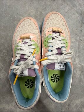 Nike Air Max - Sun Club Edition